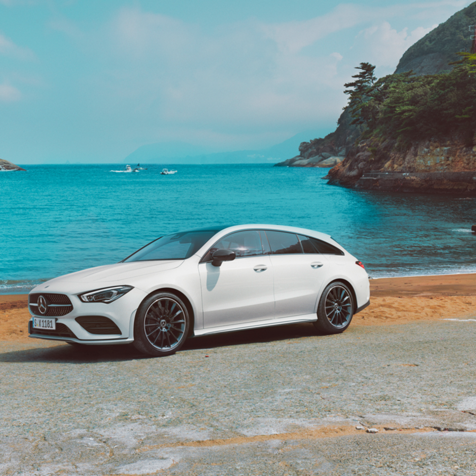 CLA Shooting brake card