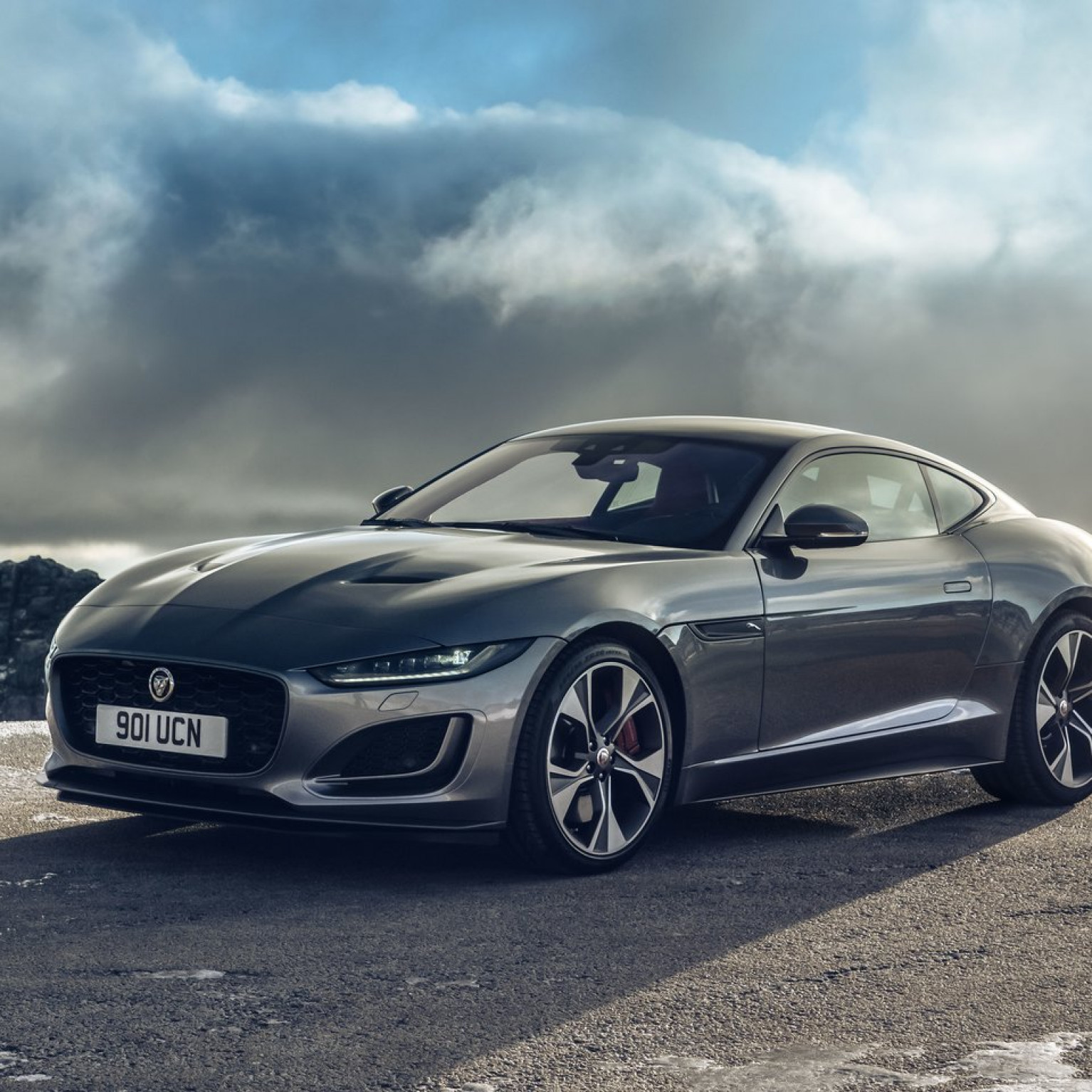 Jaguar F Type 2021 1280 01