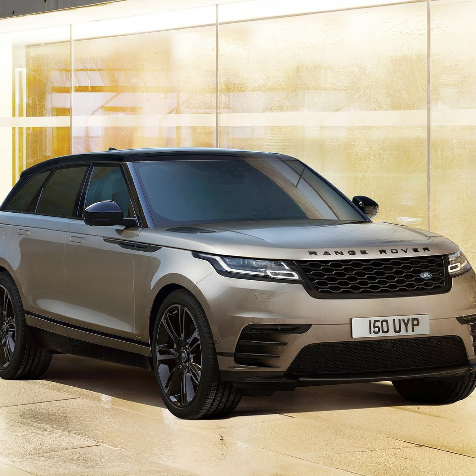 Land Rover Range Rover Velar 2021 1280 01