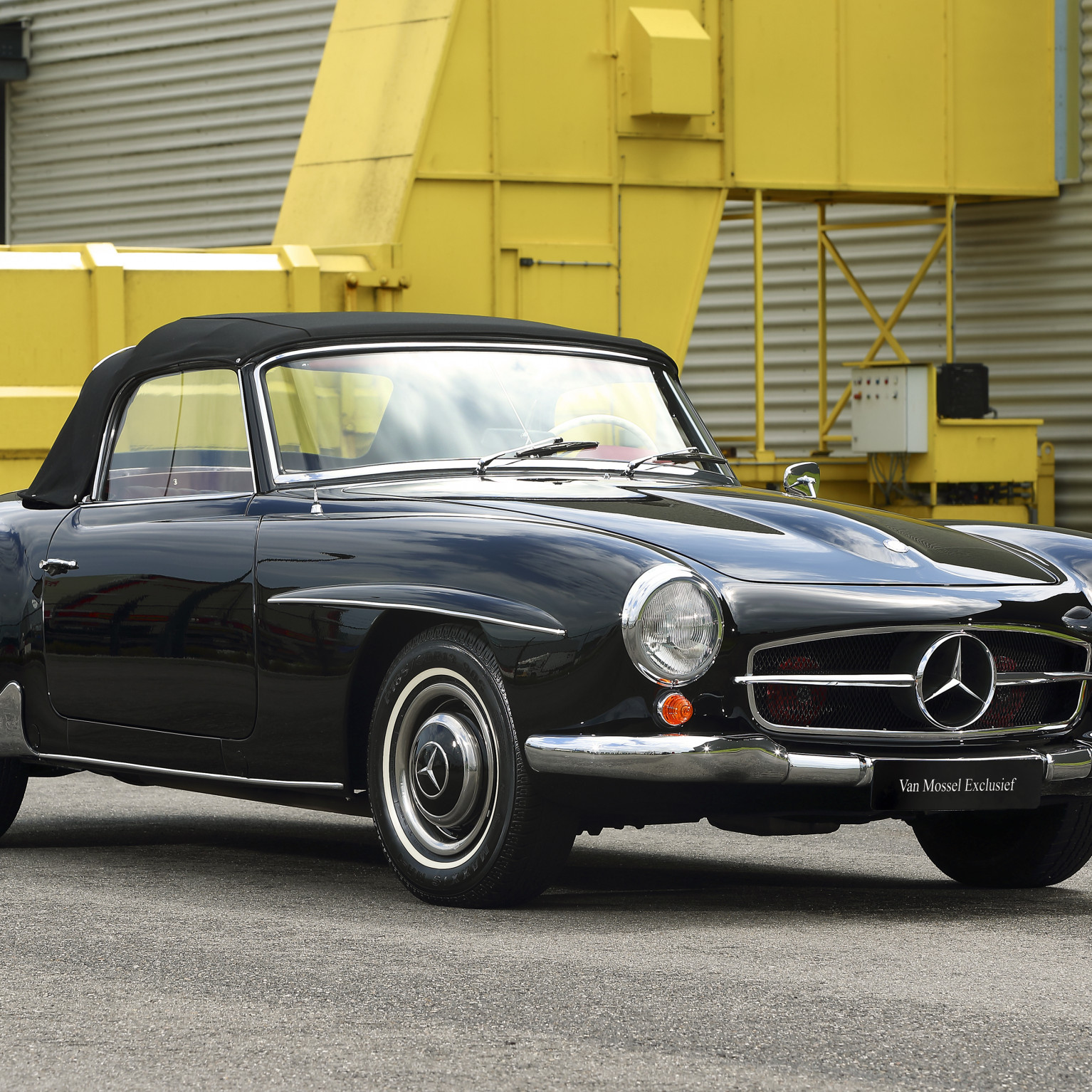 Mercedes Bens 190 SL Hero