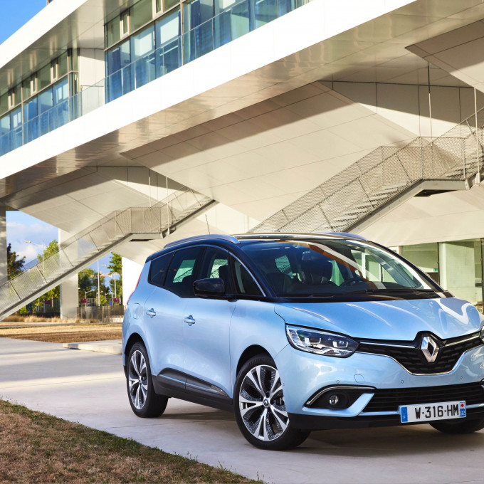 5 Renault Scenic