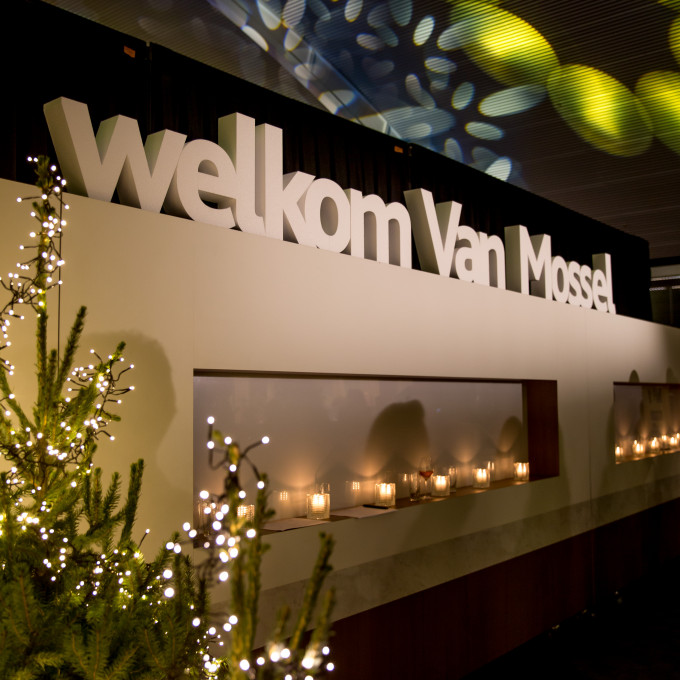 VANMOSSEL KERSTPRESENTATIE 14 12 18 50