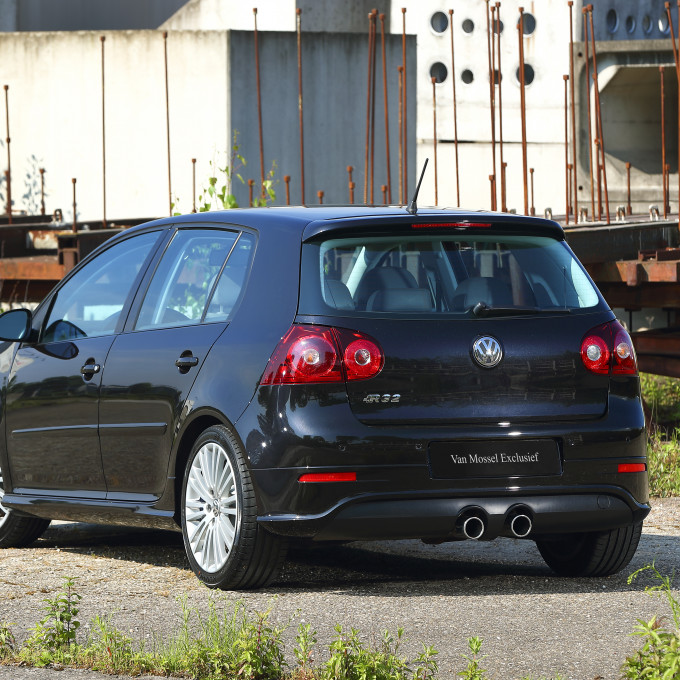 VW Golf V R32 5