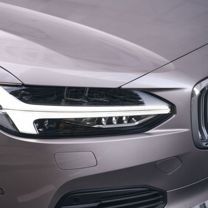 Van Mossel Volvo V90 koplamp detail