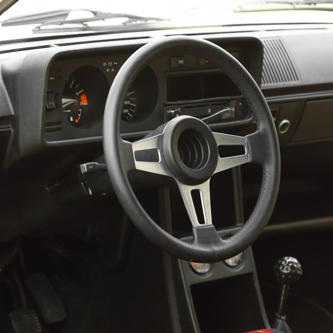 Volkswagen Golf I 1.6 GTI 6