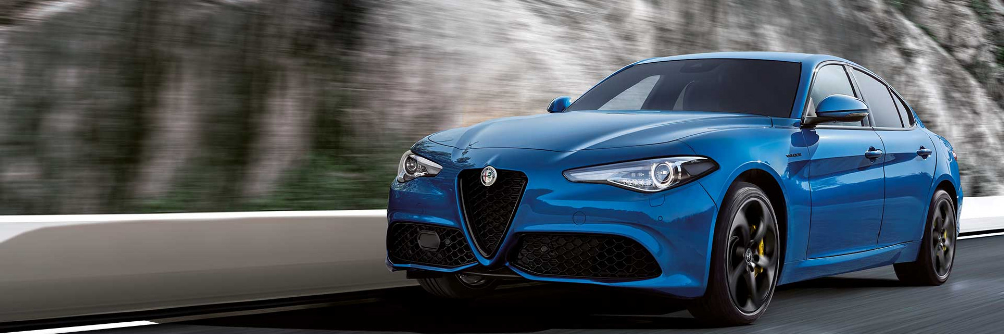 alfa romeo giulia blue performance 1920x1030