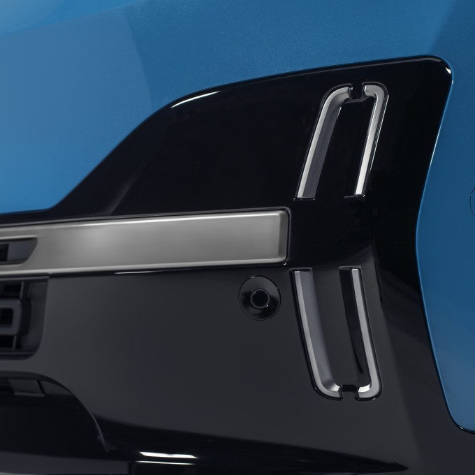 detailed shot of Micra front side grille