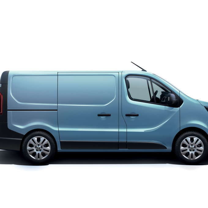 13 Nieuwe Renault Trafic nu in de showroom v2