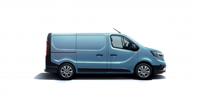 13 Nieuwe Renault Trafic nu in de showroom v8