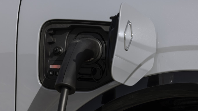 18 Rijden met de nieuwe Renault Megane E Tech Electric