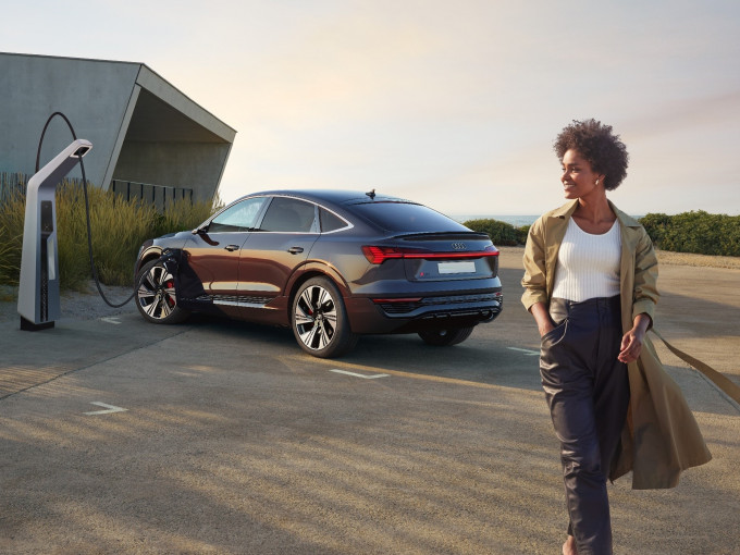 Audi Q8 Sportback e tron widget 2