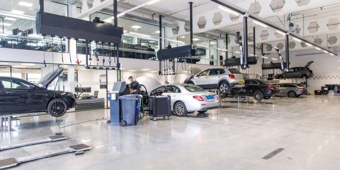 Rotterdam Mercedes Charlois werkplaats v2