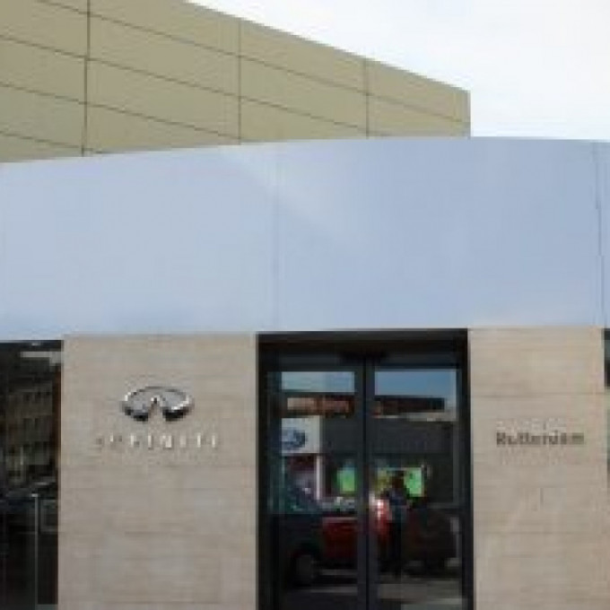 Van Mossel VKV Infiniti Used Car Center Rotterdam FillWzEwMDAsNzUwXQ