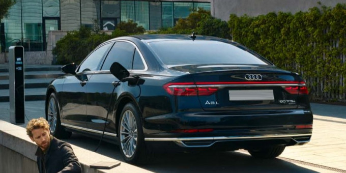 Widget Audi A8 hybride