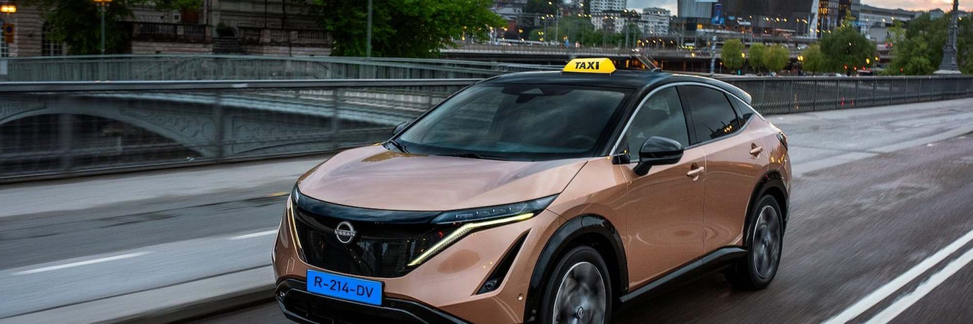 Ariya taxi1.jpg.ximg.l full m.smart (1)