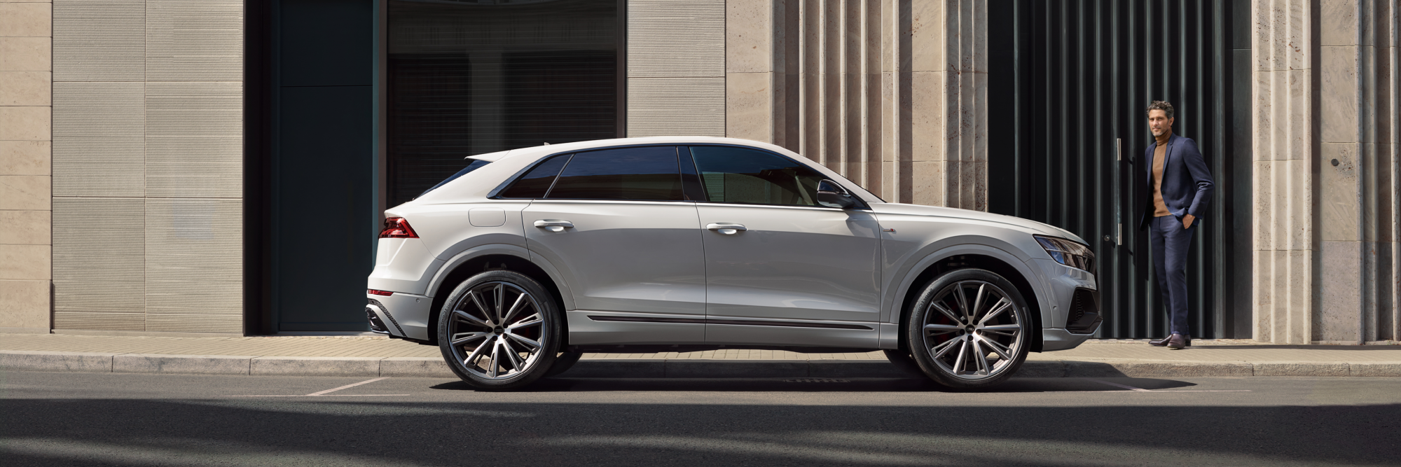 Audi Q8 hero