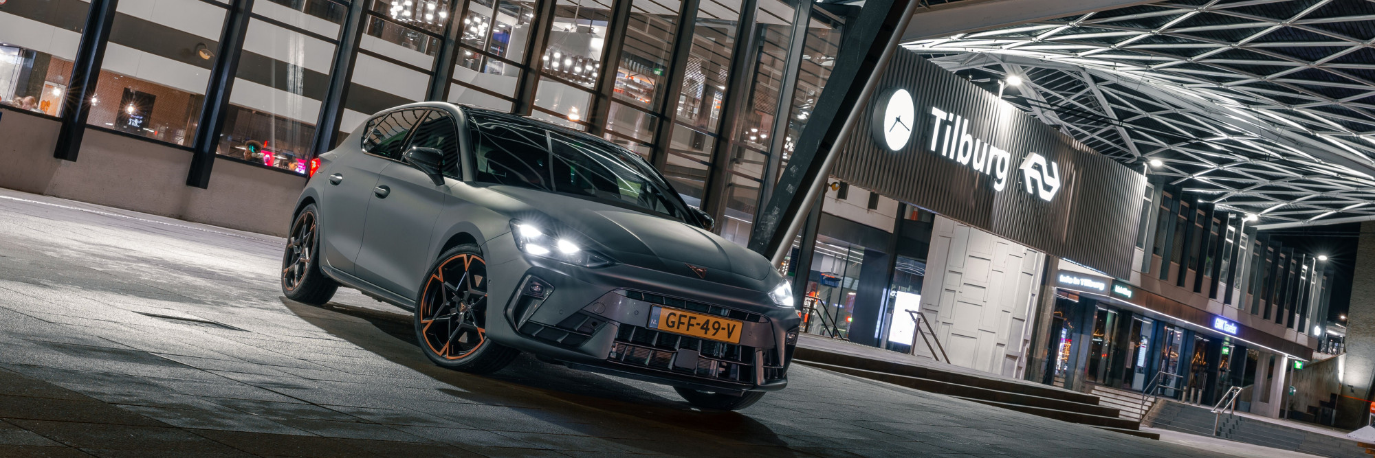 Hero CUPRA Leon