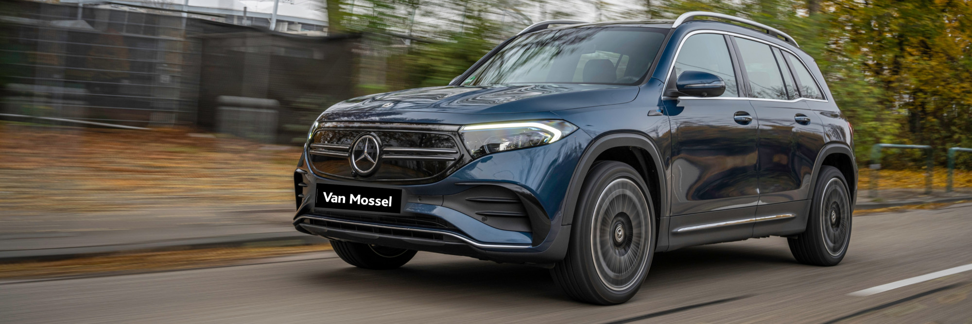Van Mossel Mercedes Benz Fleetsales (4000 x 1333 px)