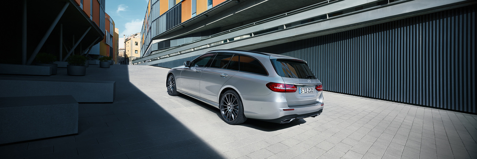 Van Mossel Mercedes Benz E Klasse Estate 4000x1333