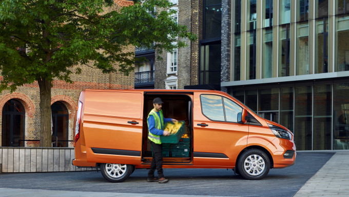 2017 Ford Transit 01 2