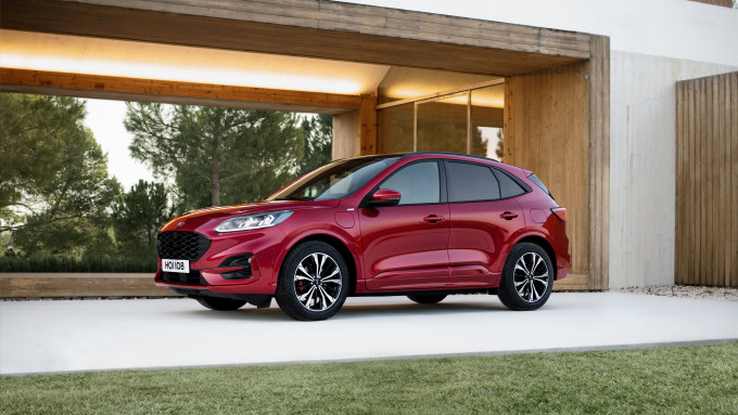 2019 FORD KUGA 34FRONT