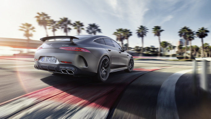 AMG GT 4D Coupe 5 2000x1125