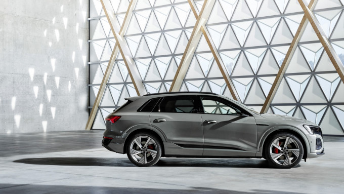 Beeld Q8 etron 2