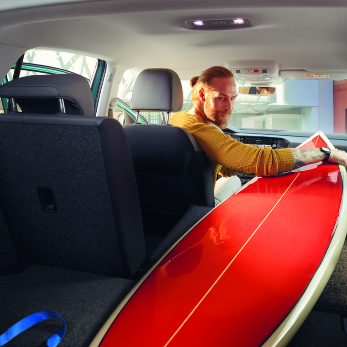 Beeld T Cross interieur