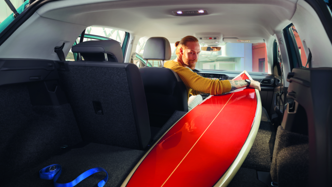 Beeld T Cross interieur