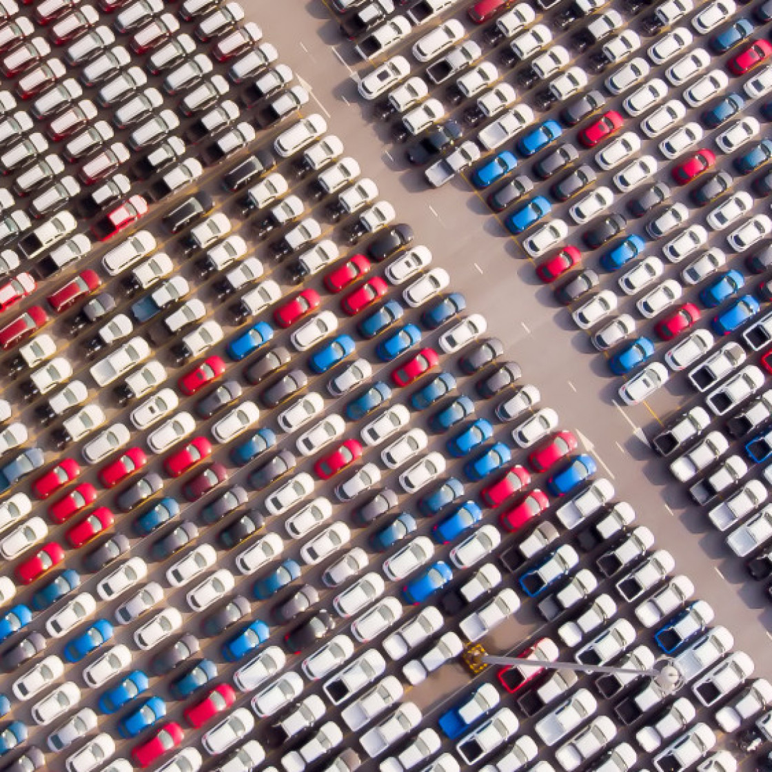 Carpark aerial view FillWzEwMDAsNTYzXQ v5