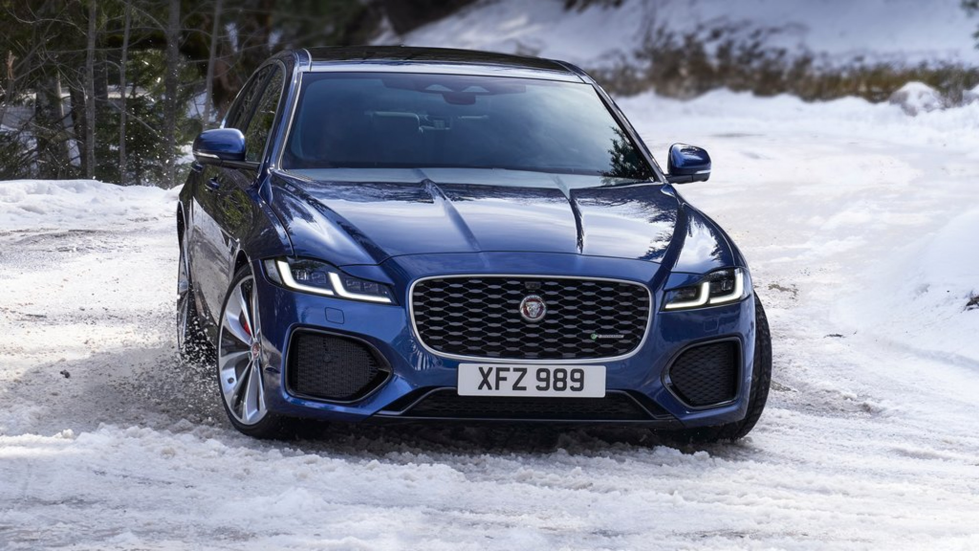 Jaguar XF 2021 1024 0a