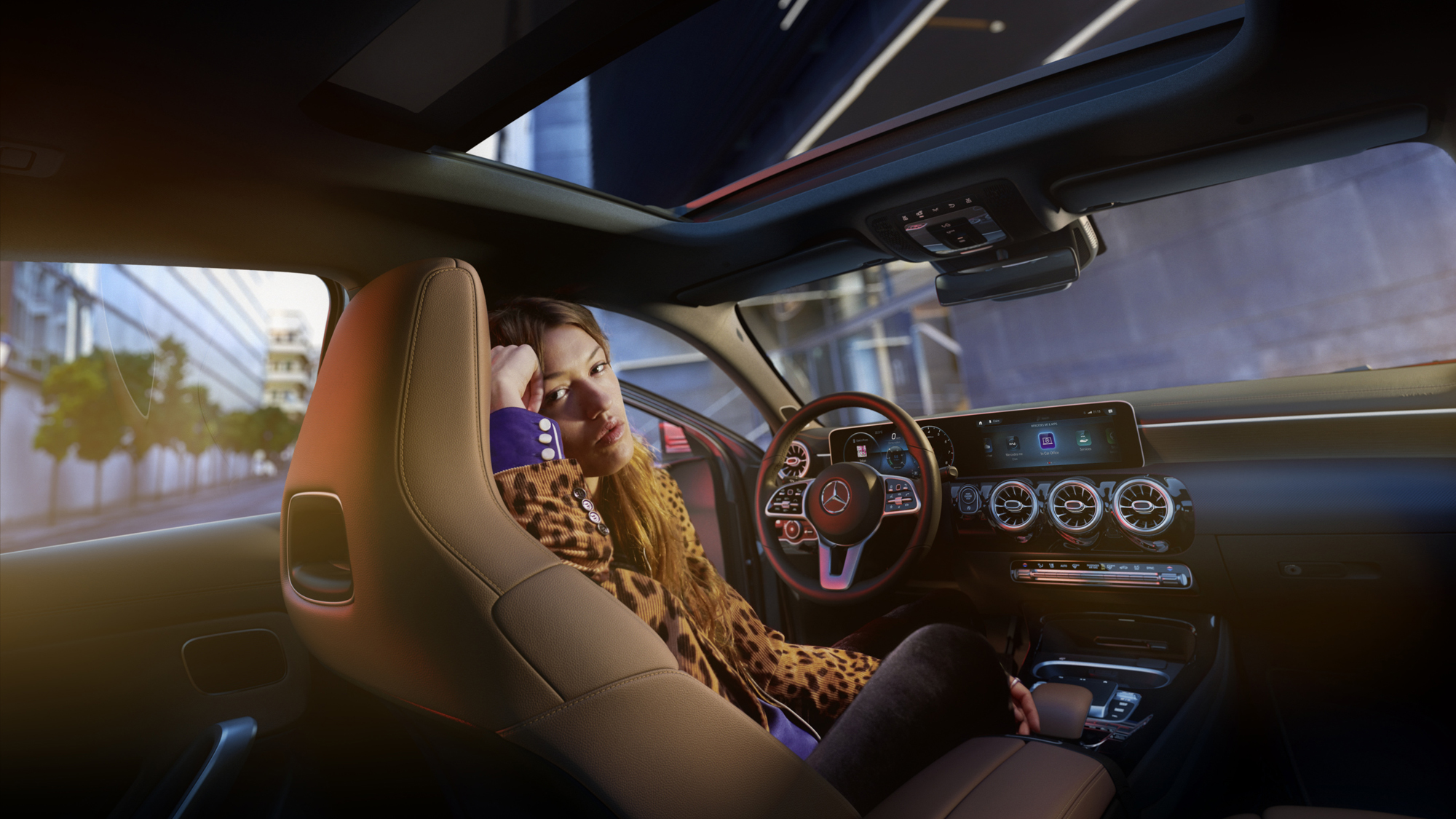 Van Mossel Mercedes Benz A Klasse interieur V2 2000x1125 v4
