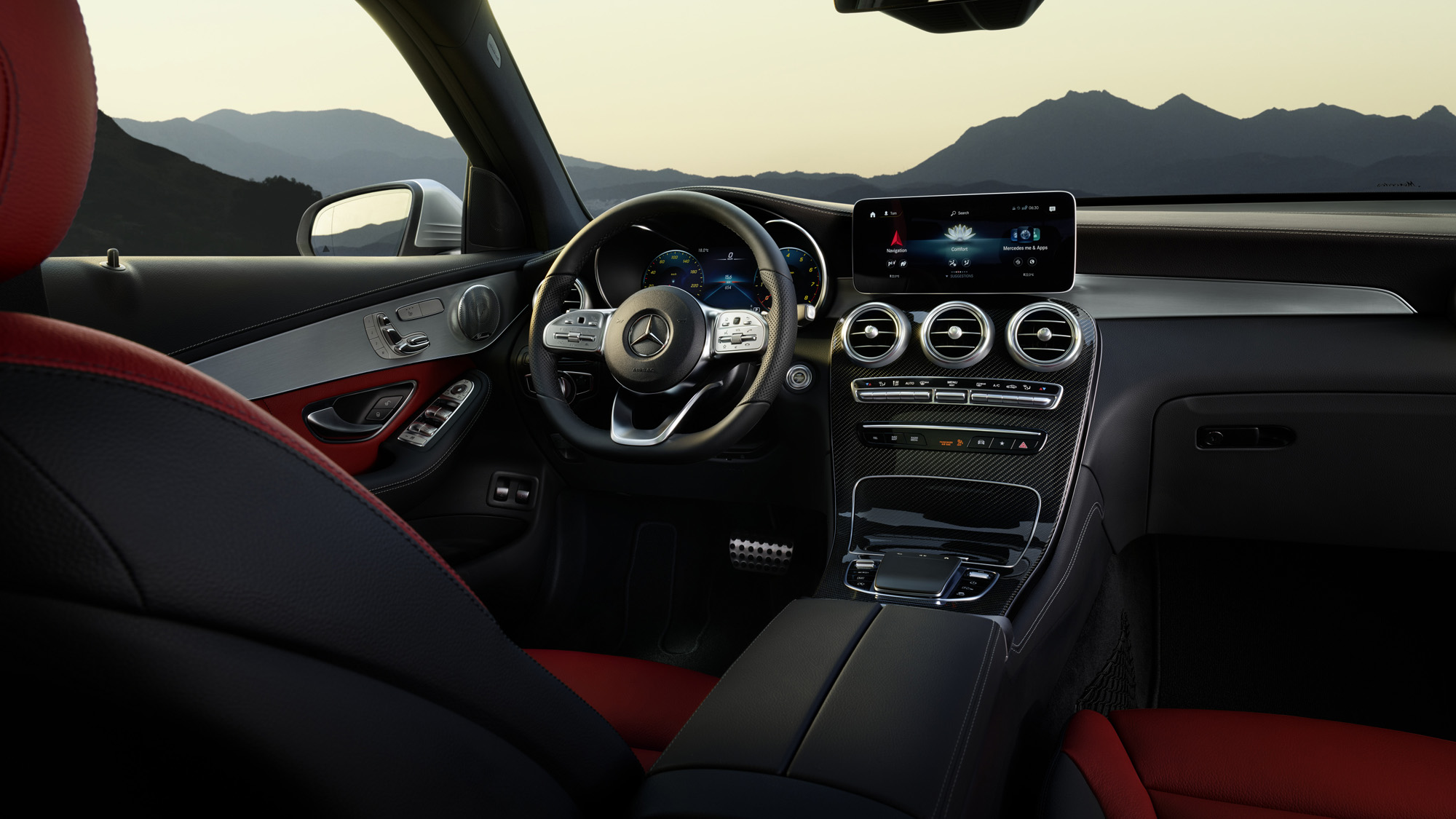 Van Mossel Mercedes Benz GLC Interieur 2000x1125