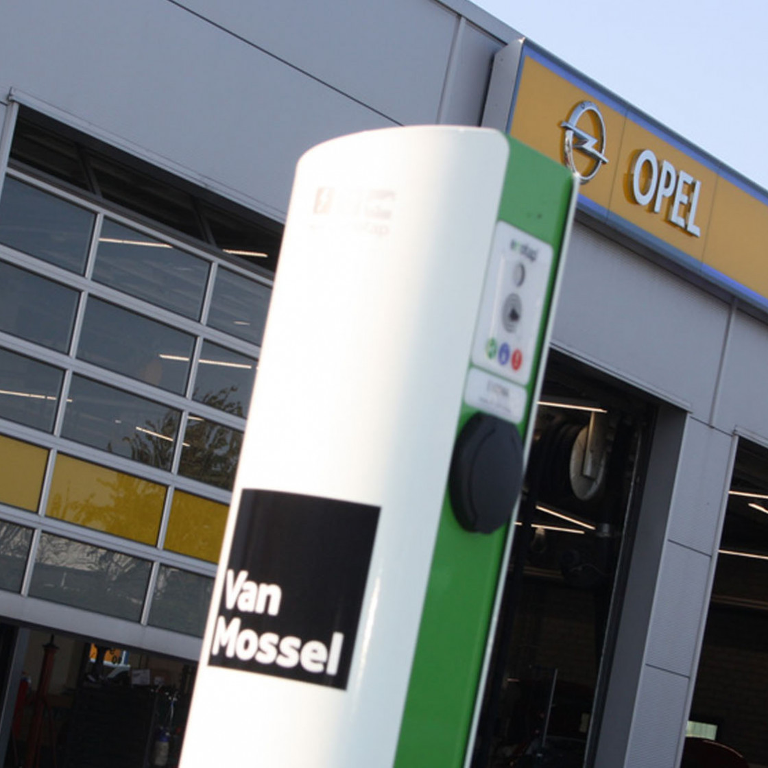 VanMossel Opel onderhoud 2000x1125 II