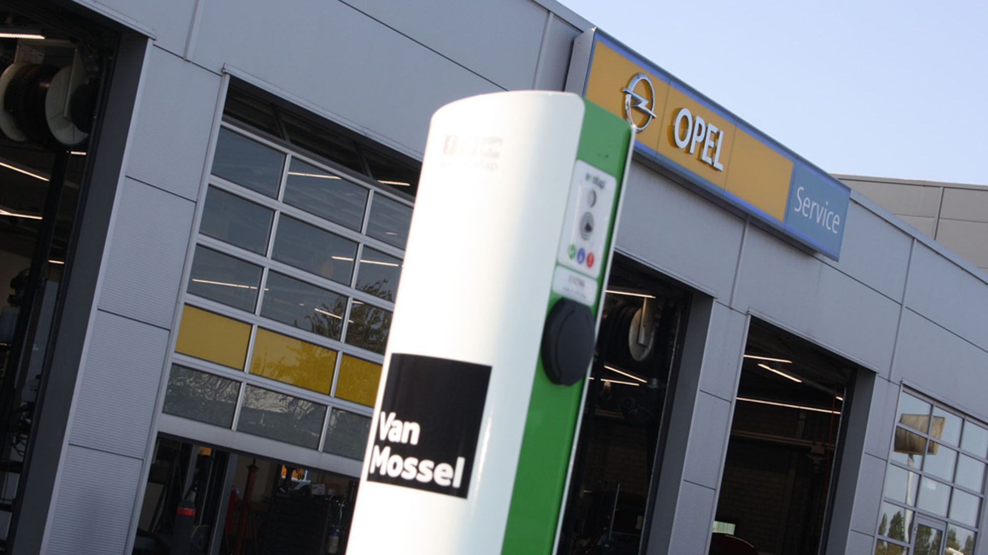 VanMossel Opel onderhoud 2000x1125 II