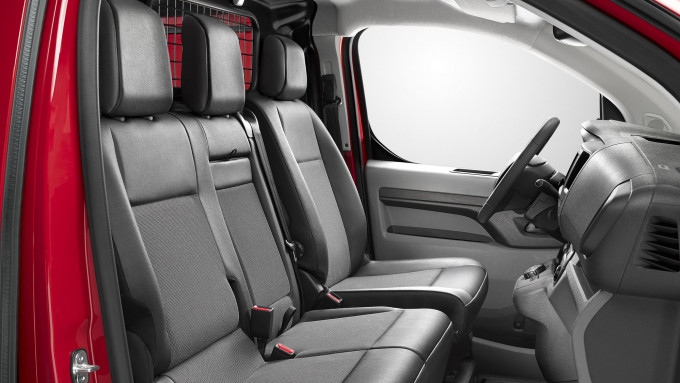 VanMossel Vivaro 2000x1125 PRO