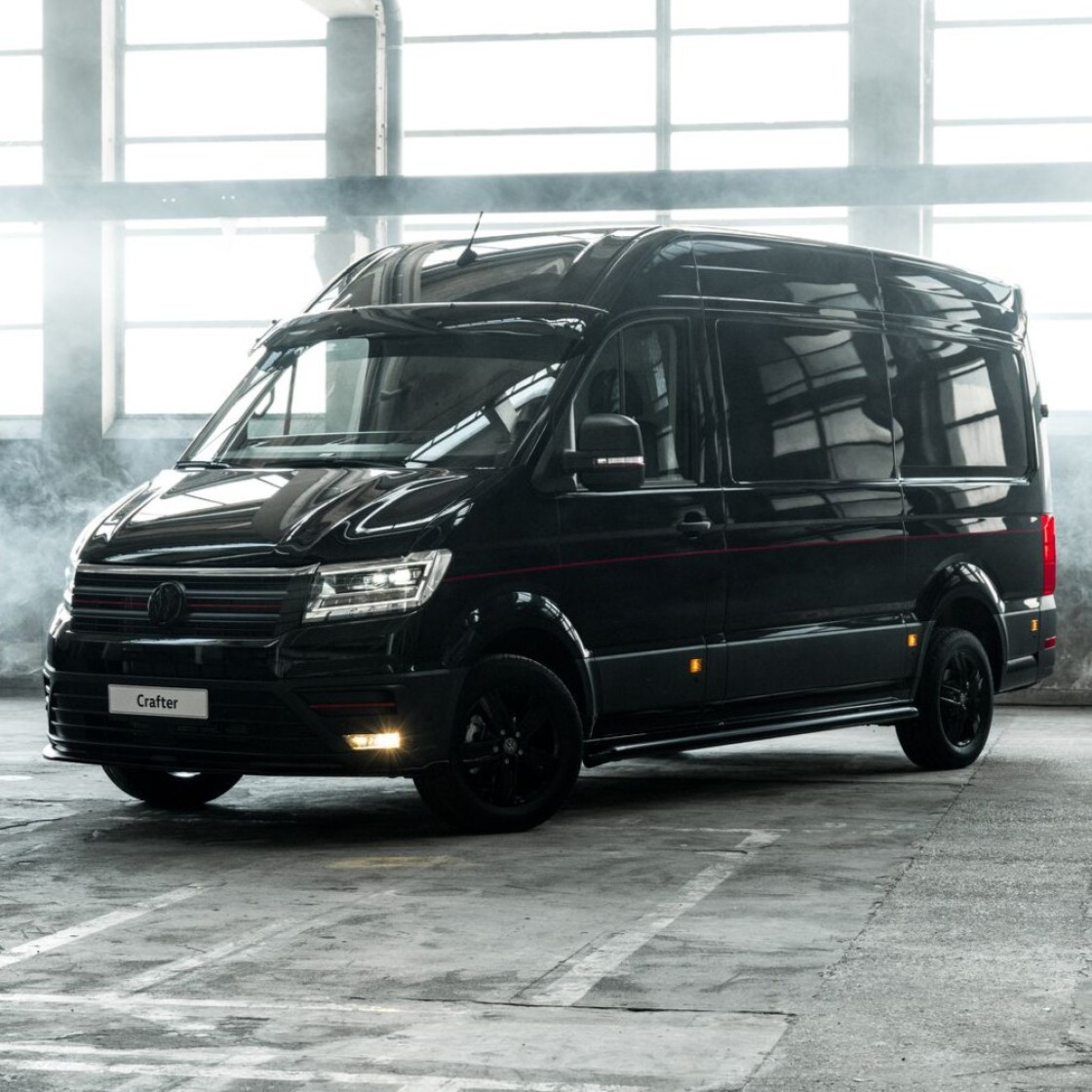 Web Ready JPG VW Crafter 'Hero edition' (final edit) 1