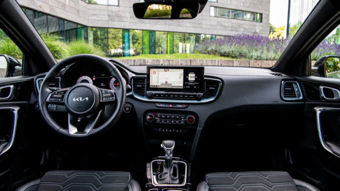 Kia Ceed Design Edition mobiel (1)