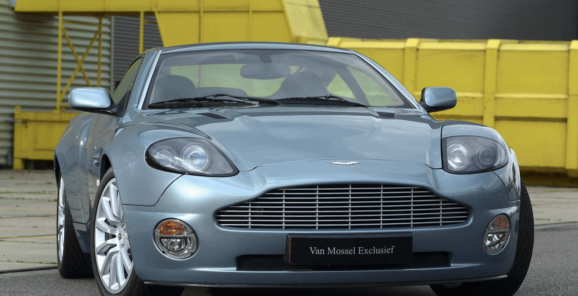 Aston Martin Vanquish hero