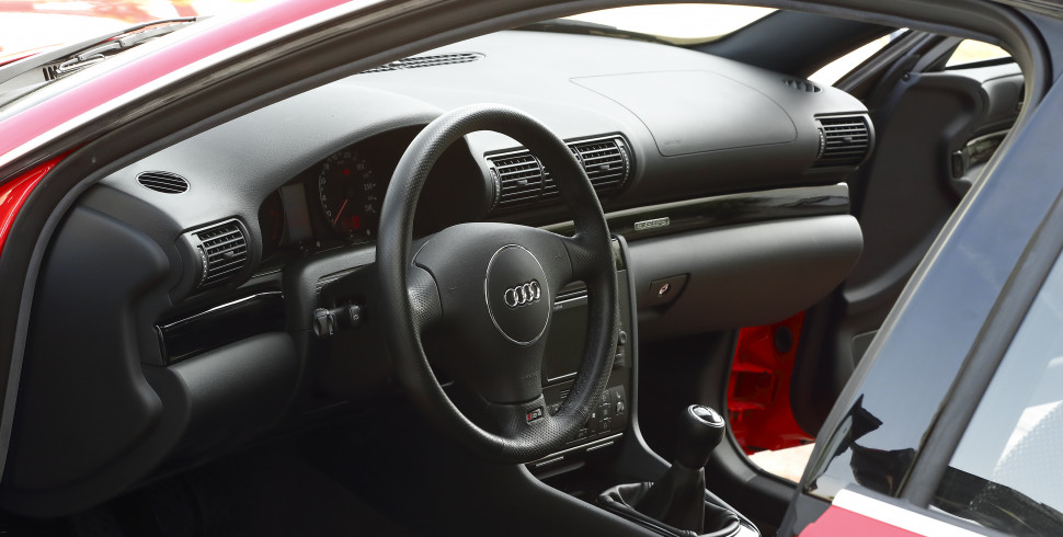 Audi RS4 Avant Quattro 8